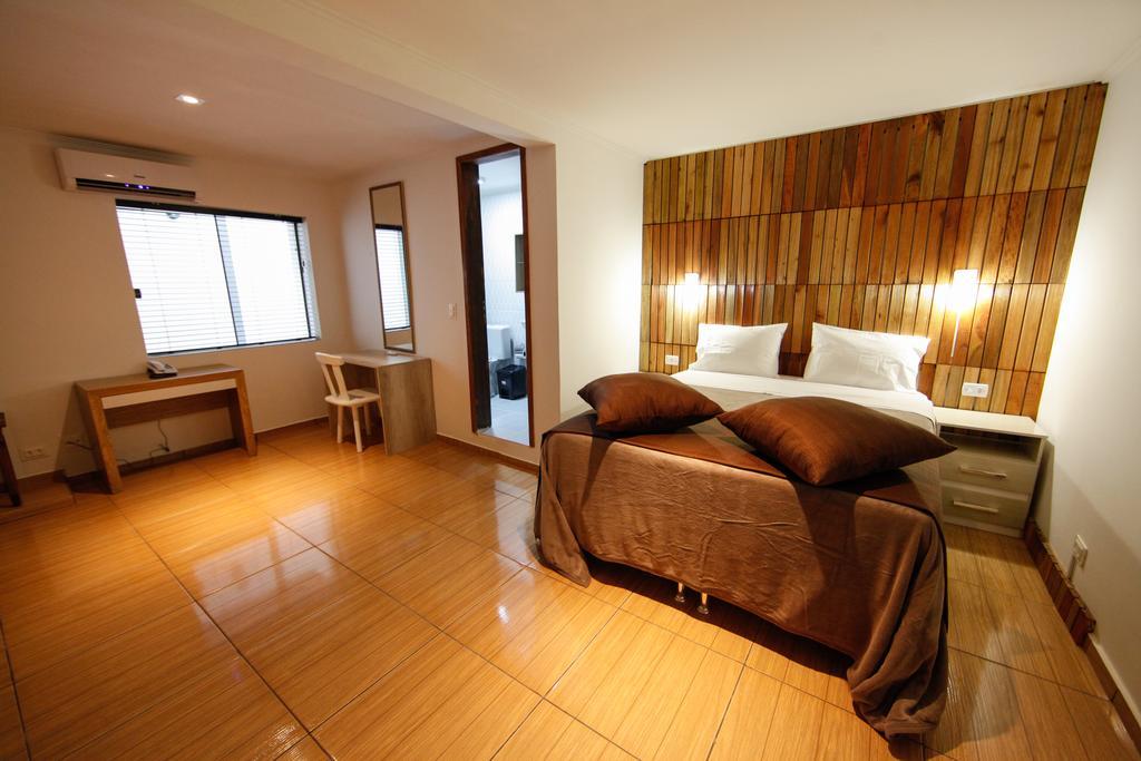 Iguassu Flats Hotel ฟอสดูอีกวาซู ห้อง รูปภาพ