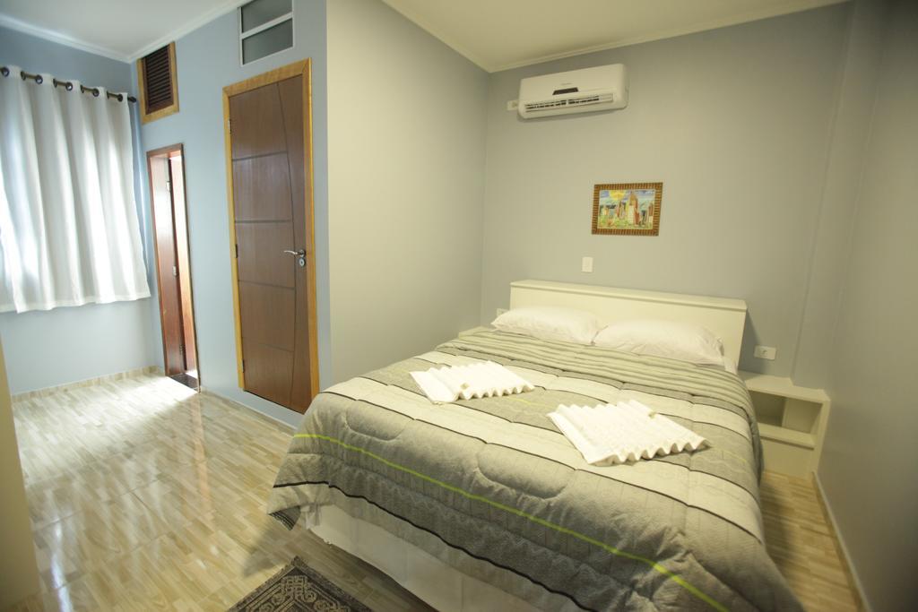 Iguassu Flats Hotel ฟอสดูอีกวาซู ภายนอก รูปภาพ