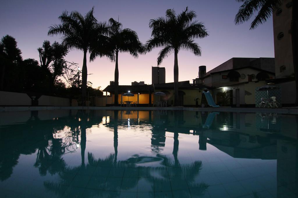 Iguassu Flats Hotel ฟอสดูอีกวาซู ภายนอก รูปภาพ