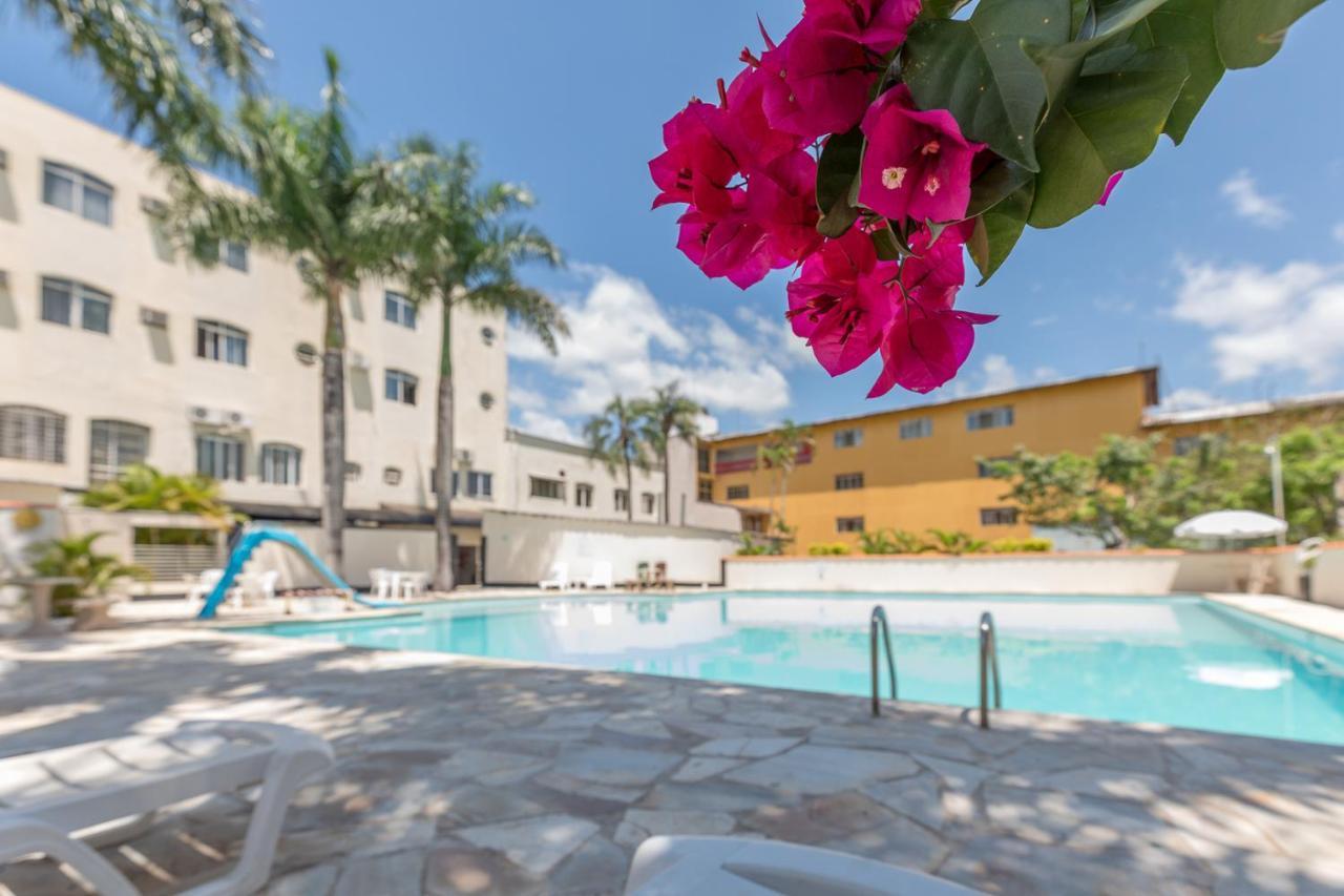 Iguassu Flats Hotel ฟอสดูอีกวาซู ภายนอก รูปภาพ